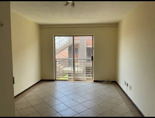 1 BEDROOM APARTMENT FOR SALE IN THE ORCHARDS